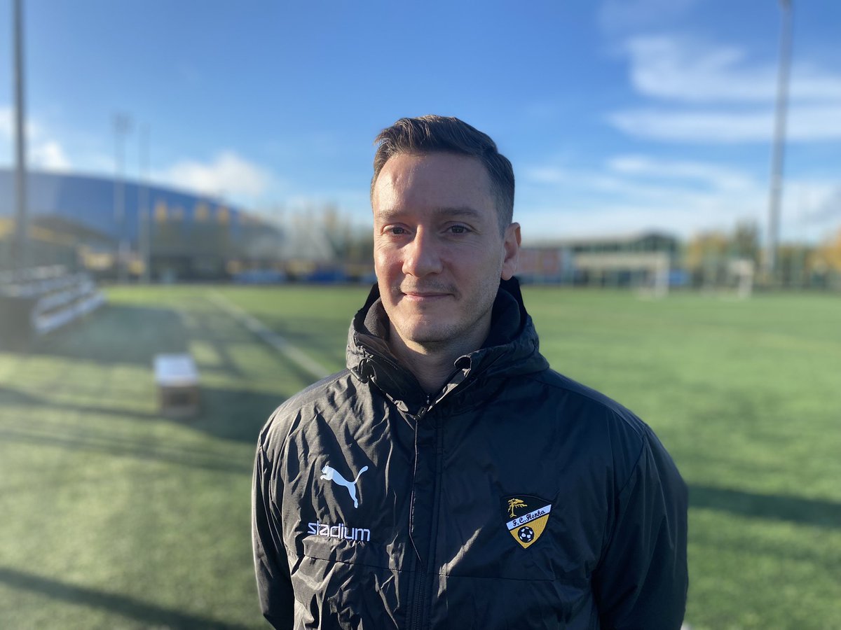 HonkaRy's tweet photo. Tervetuloa FC Honkaan Carlos Fradão!

Kymmenen vuoden ympyrä sulkeutuu, kun portugalilainen Carlos Fradão palaa Honkaan. Carlos aloittaa marraskuun alussa FC Honka ry:n fyysisen valmennuksen päällikkönä.

Lue Carlosin esittely 👉 https://t.co/4feMEpNVEG

#MeOllaanHonka https://t.co/iOysYewD9p