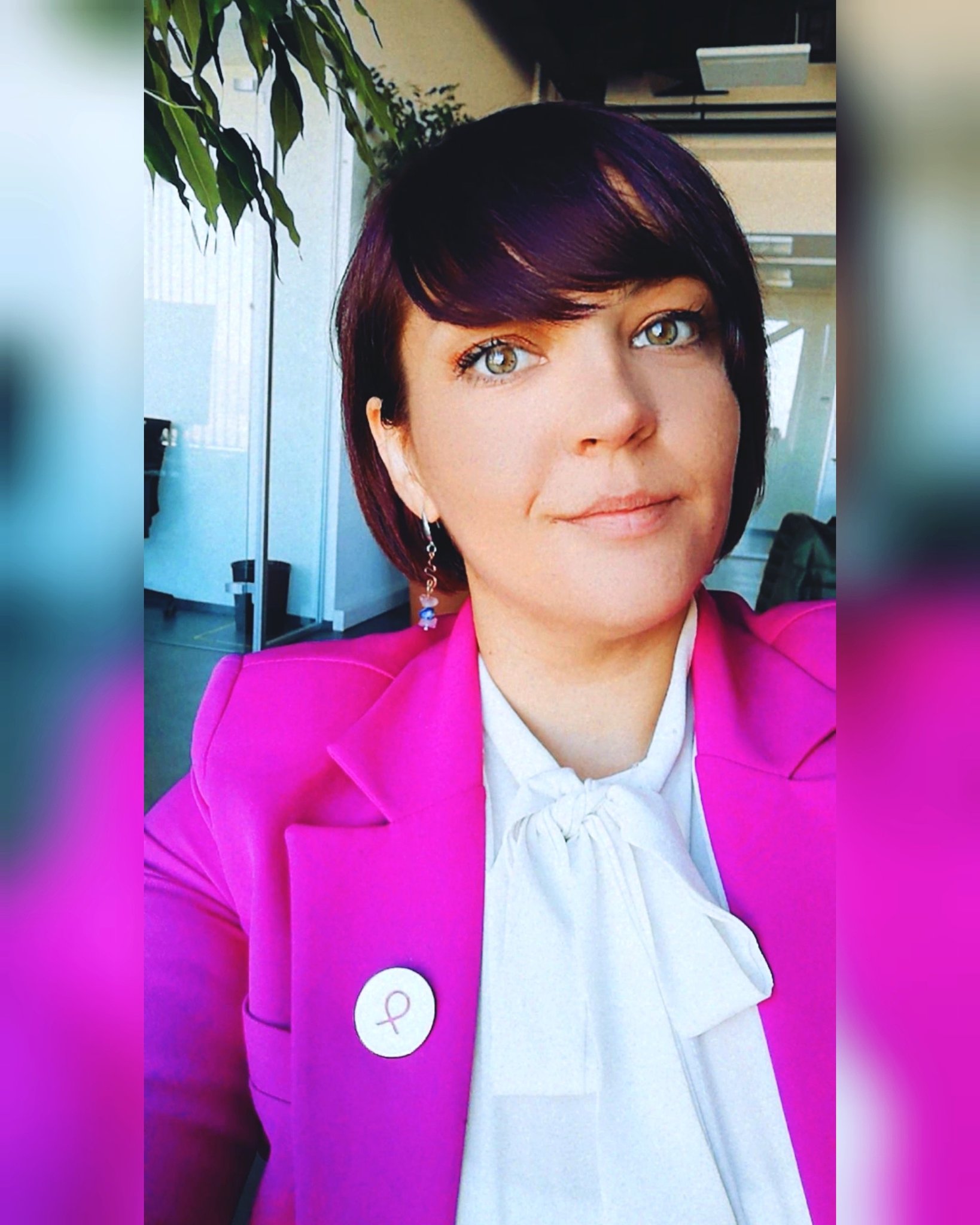 Чун Ли on Twitter: "On Wednesday's we wear pink. https://t.co ...