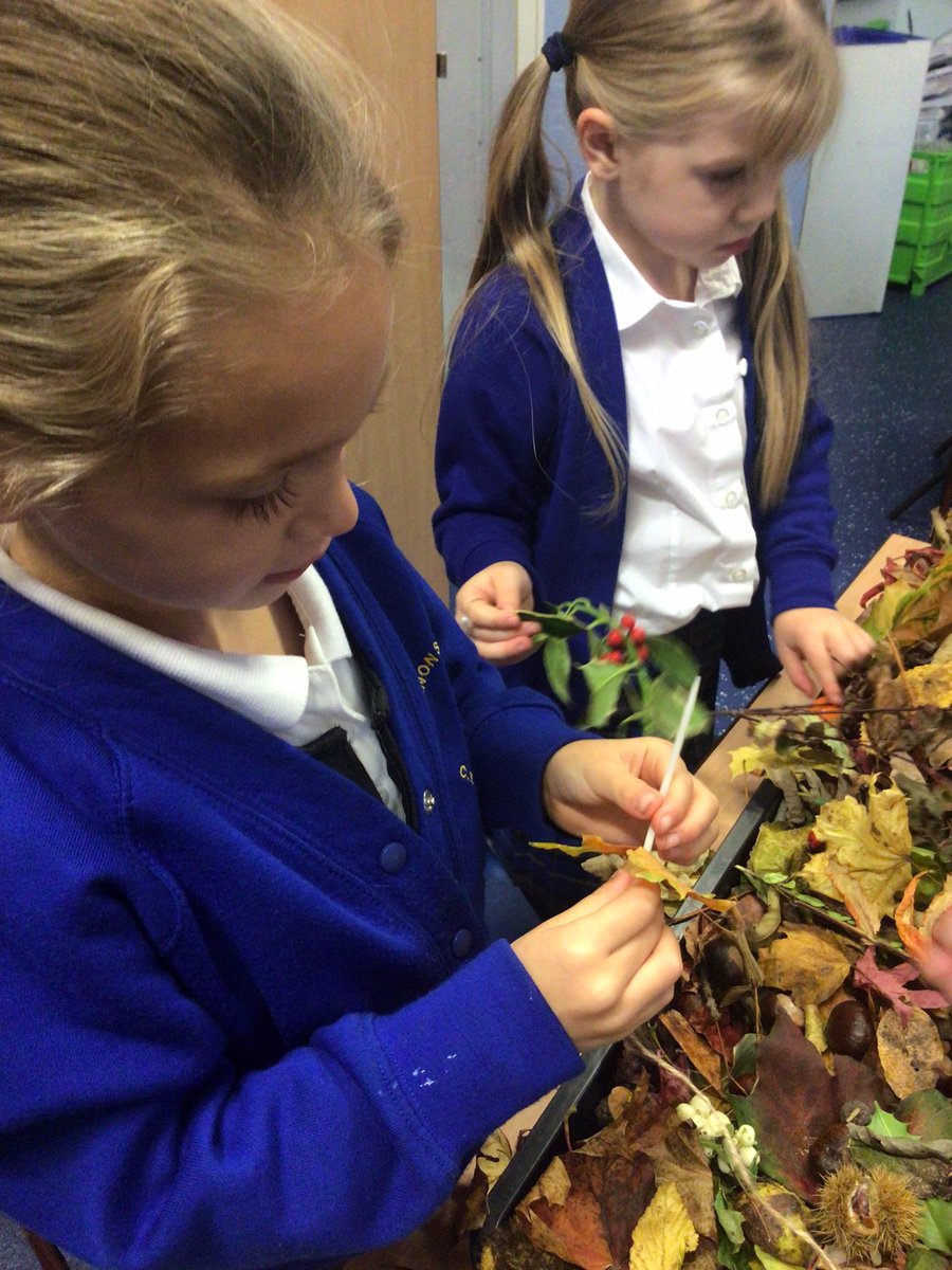Canon_Reception's tweet photo. Lots of autumn themed fine motor fun this morning. The children are enjoying hammering the golf tees into the pumpkins and threading their own autumn necklaces! ππ¨π§Άππ #EYFS #finemotor @Cornerstonesedu #ExploringAutumn @CanonSharples @LT_Trust https://t.co/6i1sk0Xy9S