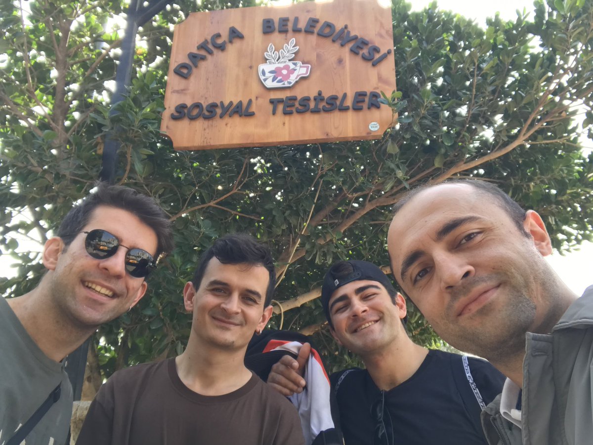 Ekp muhteşem, 3 4 kişi motorlara atlayıp belediye kafe geziyoruz. Şu ana kadar onlarca belediye tesisi gezdik geziyoruz da. Yolumuz çetrefilli ve hedefimiz net. Muğla belediyesine ait gidilmeyen belediye tesisi kalmayacak!