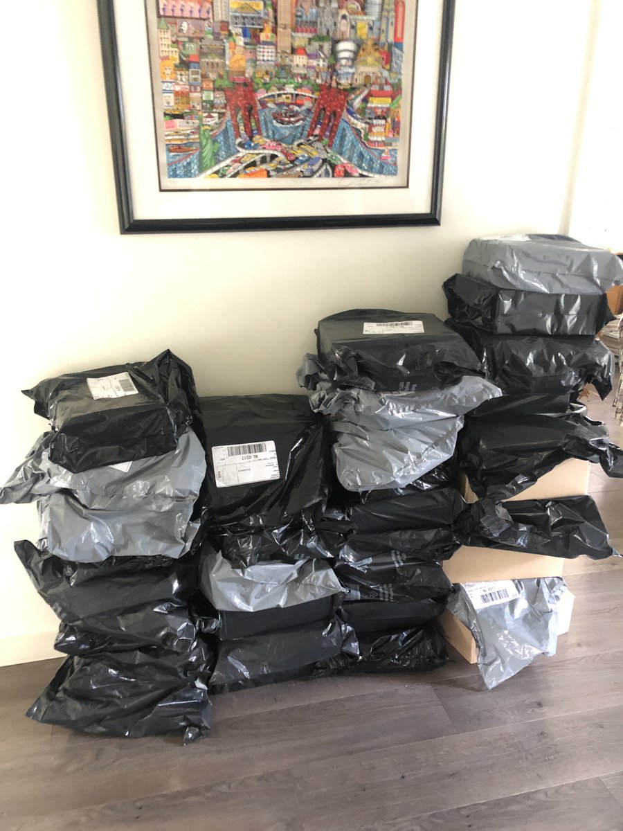 Some Succes from the last month:
B:<a href="/KallistoAIO/">Kallisto</a> 
<a href="/MangoAIO/">MangoAIO</a> 
<a href="/BananaFramework/">BananaAIO</a> 
P: <a href="/TyphonClub/">Typhon Club</a> 
G: <a href="/Sneakergraaiers/">Sneakergraaiers</a> 
<a href="/EscapeNotify/">Escape</a> 
<a href="/thesoleradar/">soleradar</a> 

And big shoutout to my botting brother <a href="/KandlhoferMarc/">Marc Kandlhofer</a>