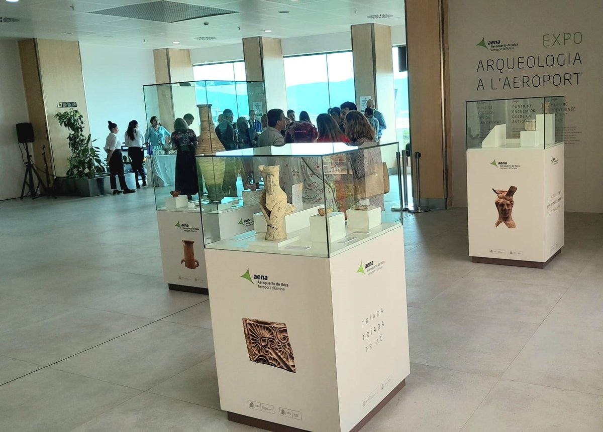 Aena tweet media