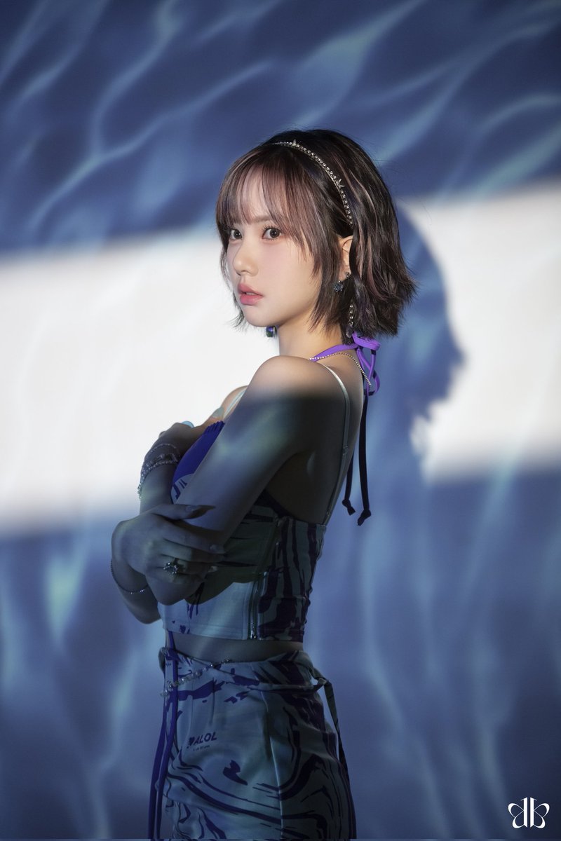 viviz_update's tweet photo. [📷] - #VIVIZ Eunha Rolling Stone Photoshoot Behind The Scene [Na.V ONLY] (1/2)

#VIVIZ #EUNHA #비비지 #은하 https://t.co/tFtnWabsUO