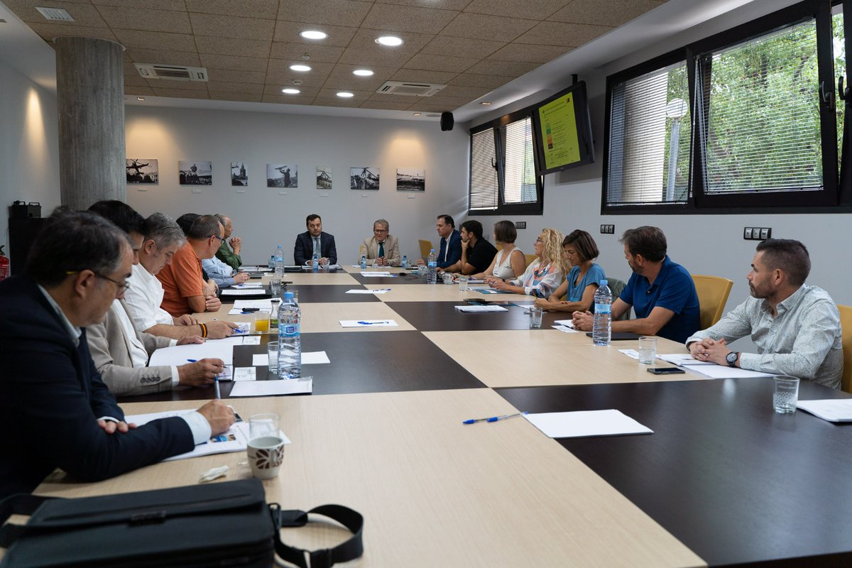 apirmmurcia's tweet photo. Nuestro asociado y miembro de la junta directiva, Francisco Pérez Cánovas, ha estado presente hoy en la reunión del jurado de los Premios de Calidad en la Edificación de la Región de Murcia.
#Apirm #PromotoresInmobiliarios #PromotoresMurcia #Construcción #ApirmInforma https://t.co/xAoz53i2KO