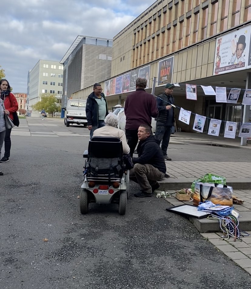 report_rio's tweet photo. #g1910 in #Gera wurde heute eine antisemitische und verschwörungsideologische Ausstellung eröffnet. Aufgerufen hat dazu Christian klar. Mit dabei ist Freies Thüringen urn auch ein Mitglied der neuen Stärke als Schutz. https://t.co/XhlVyg3KBj