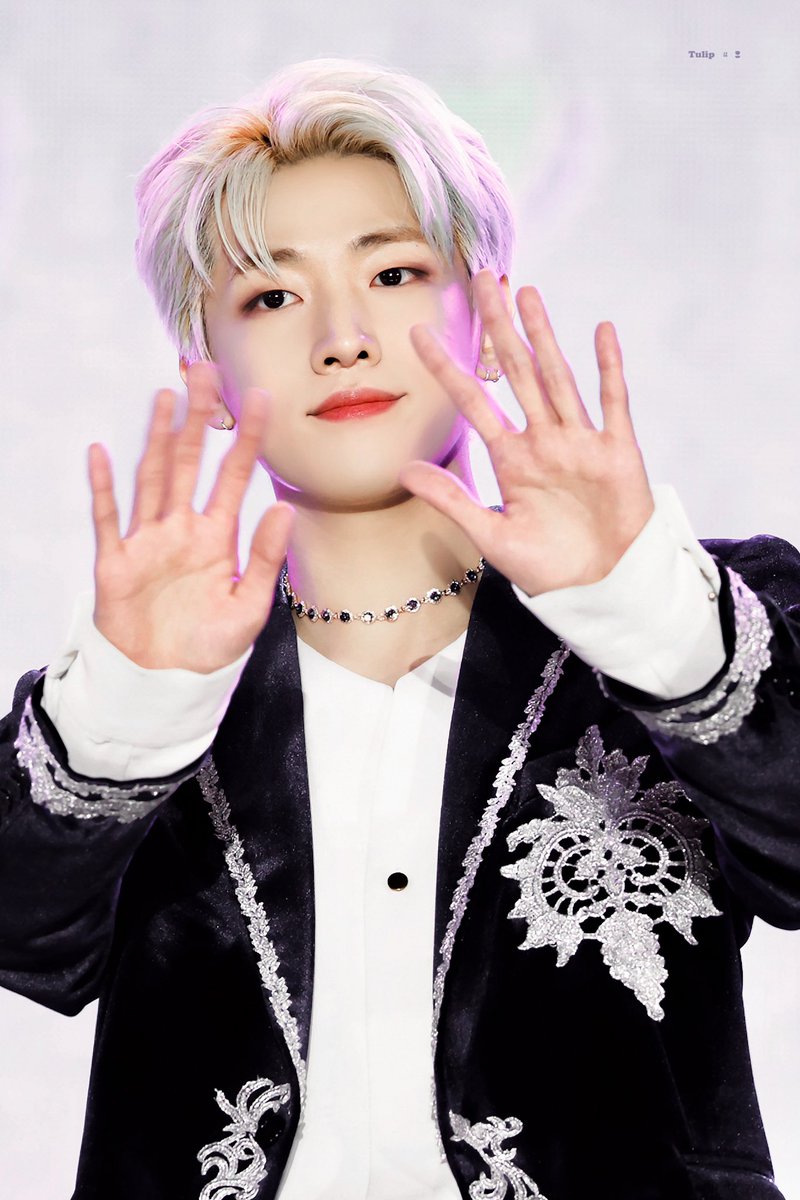 tulip_1206's tweet photo. 𝟮𝟮𝟭𝟬𝟭𝟴
#재찬 #박재찬 #JAECHAN #DKZ https://t.co/bAxXKdpmrQ