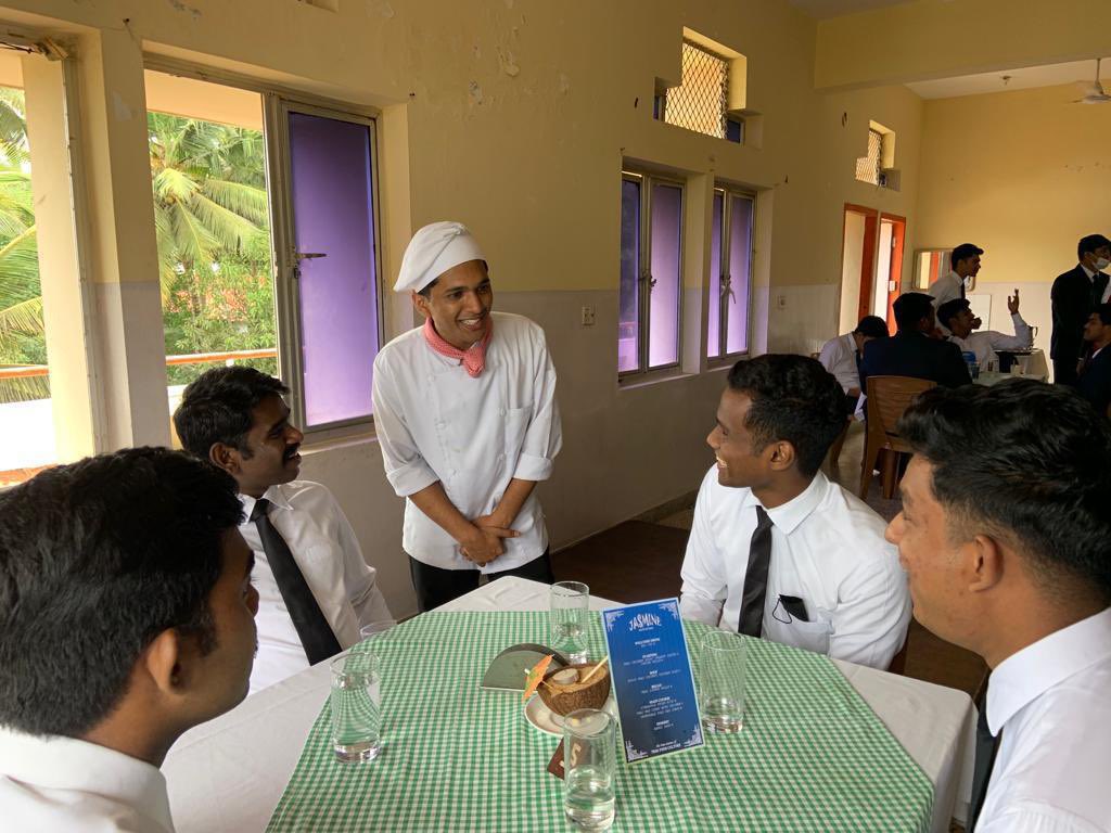 Ihm_Trivandrum's tweet photo. (1/3) Thai food is all about balance – achieving the perfect harmony between sweet, sour, hot and salty. The C Batch of Third Year BSc. explored the essence of Thai cuisine today through their Theme lunch 'Jasmine'
#themelunch https://t.co/py6pv6SFwm