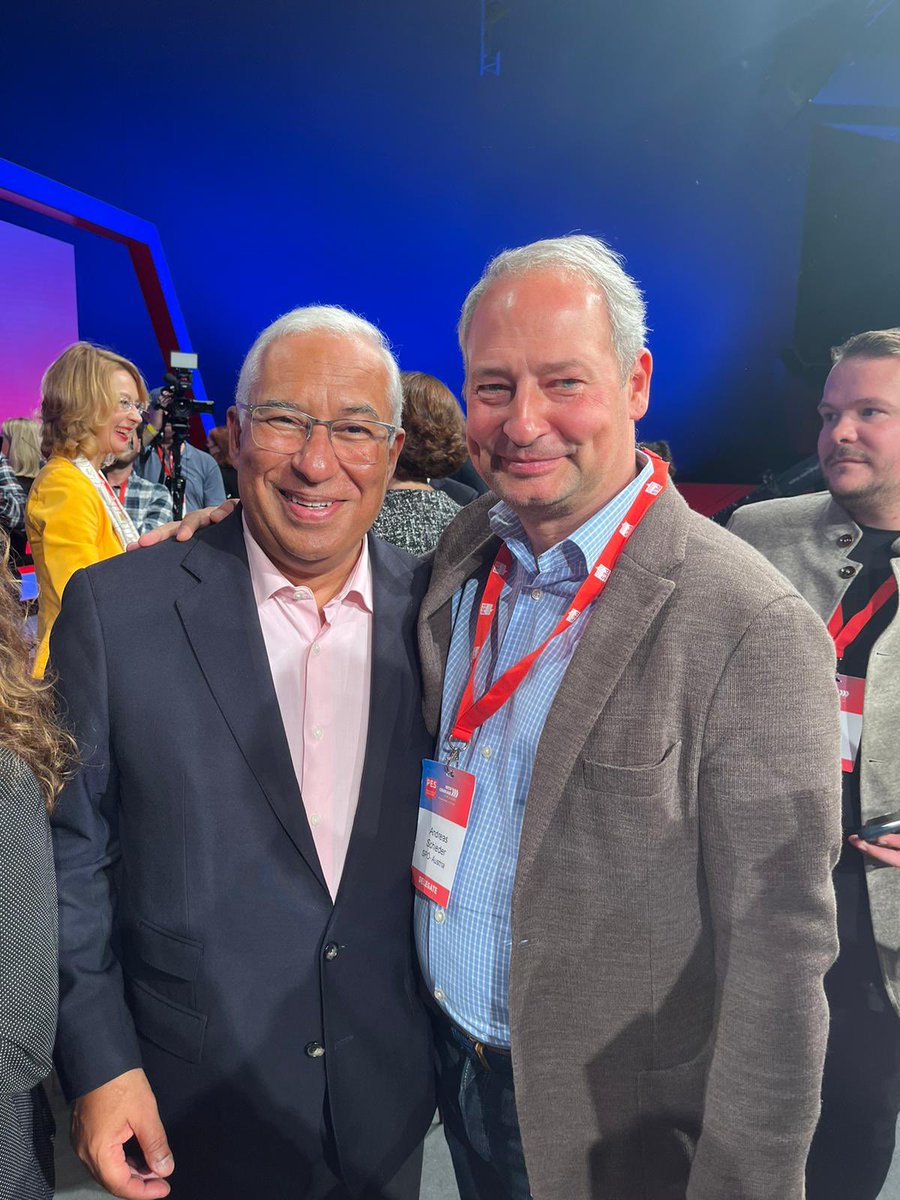 SCHIEDER's tweet photo. "We did well in the Covid crisis, because we found a common answer based on solidarity in the EU - the best tool vs. populism" - Thanks for the good exchange to Portugal's Prime Minister @antoniocostapm at #PESCongress @PES_PSE @TheProgressives #throwback #Progressives4Europe https://t.co/KKQ6iiUsxU