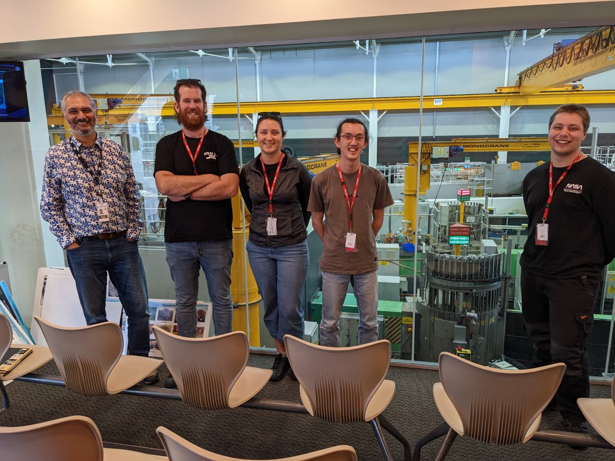 Happy UOW Physics Students @uoweis Visiting the Australian Centre for Neutron Scattering (ACNS) and OPAL @ANSTO Fantastic Day! Thank you Bridget (ANSTO Discovery Centre) and Kirrily @KirrilyRule for the warm welcome, the tour and the lecture.