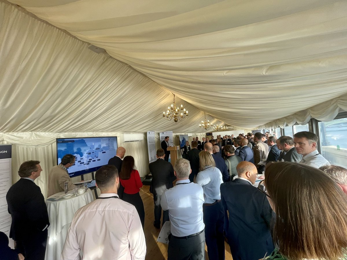 Excellent to be at the #capitalhydrogen launch event today. A key step on our journey to decarbonise operations in London. <a href="/CEMEX_UK/">CEMEX UK</a>