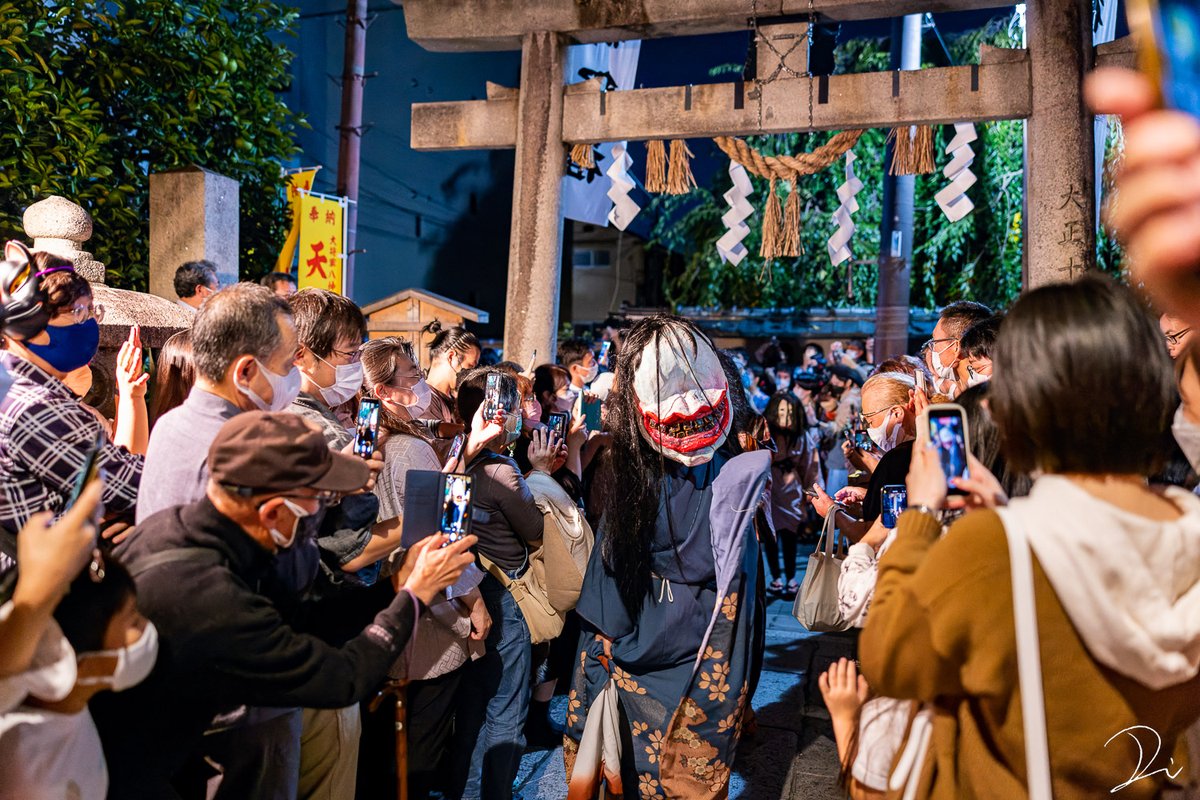ガチすぎる 妖怪が練り歩く京都の 一条百鬼夜行 あまりの迫力にテンション爆上げ これ絶対本物混ざってる Togetter