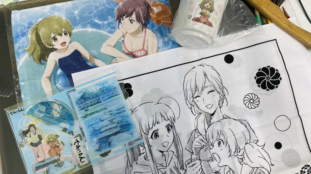 こないだ特典の製品版サンプル一式頂きました☺️ 以前色校正版も頂いたので使ったり飾ったりします👏
#であいもん 