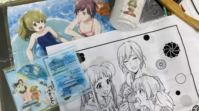 こないだ特典の製品版サンプル一式頂きました☺️ 以前色校正版も頂いたので使ったり飾ったりします👏
#であいもん 