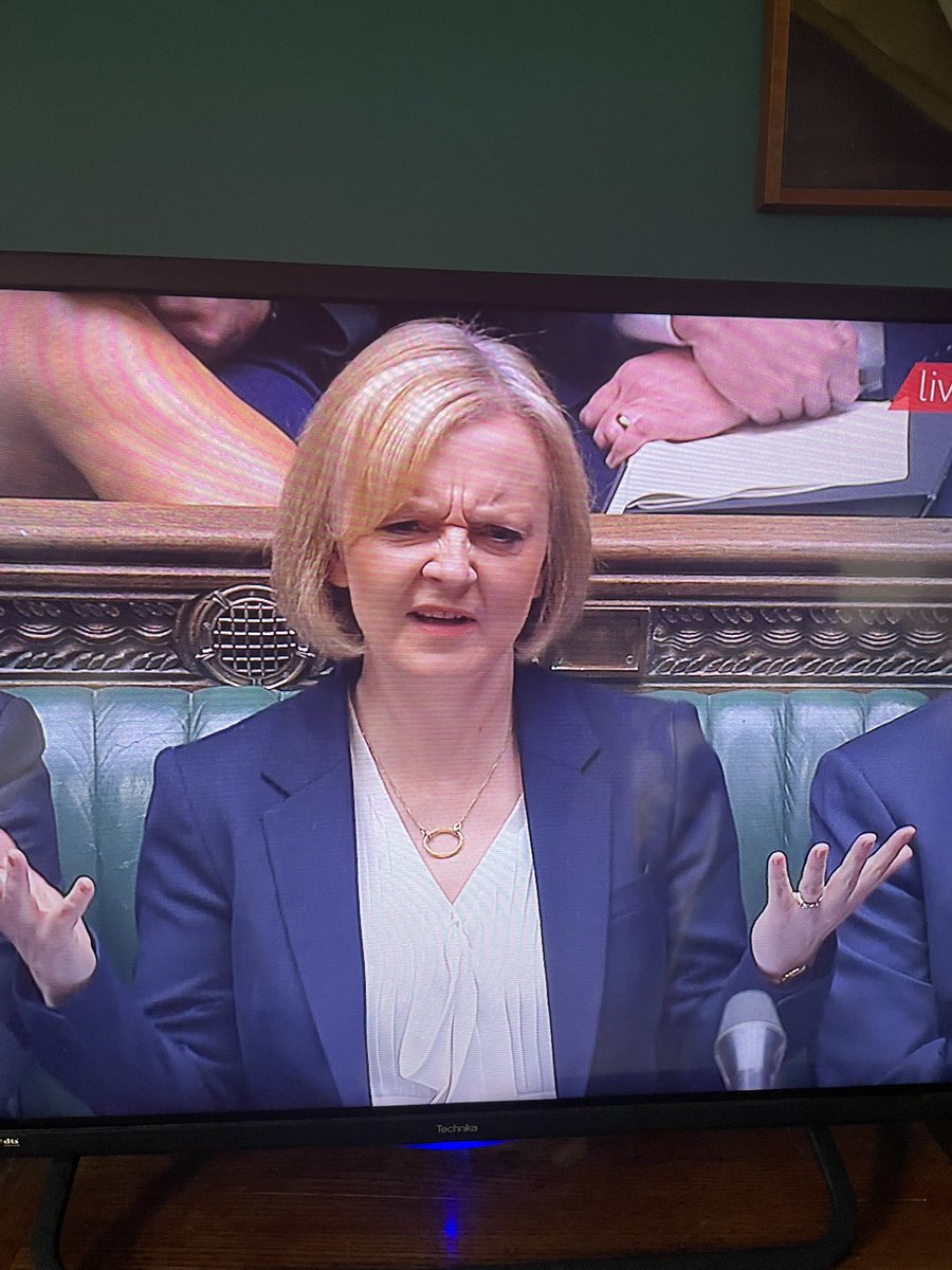helenmallam's tweet image. This is not the face of a woman in charge.  This is not the body language of a PM who knows what she’s doing. #PMQs