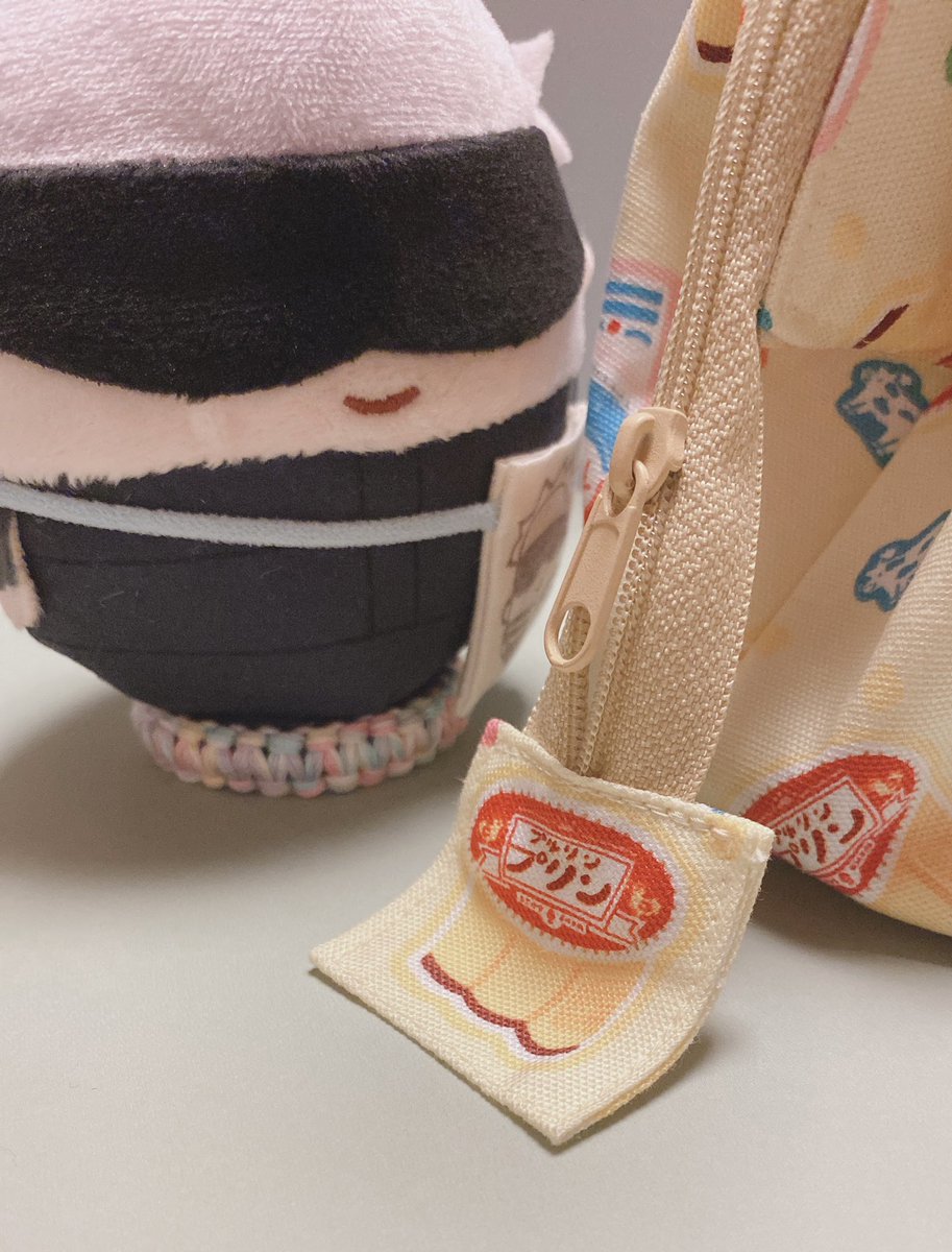 五条悟 「レトロ柄ポーチ完成(   ꒪ͧ◊꒪ͧ )プリン〜 」|倫子(´◡`๑)のイラスト