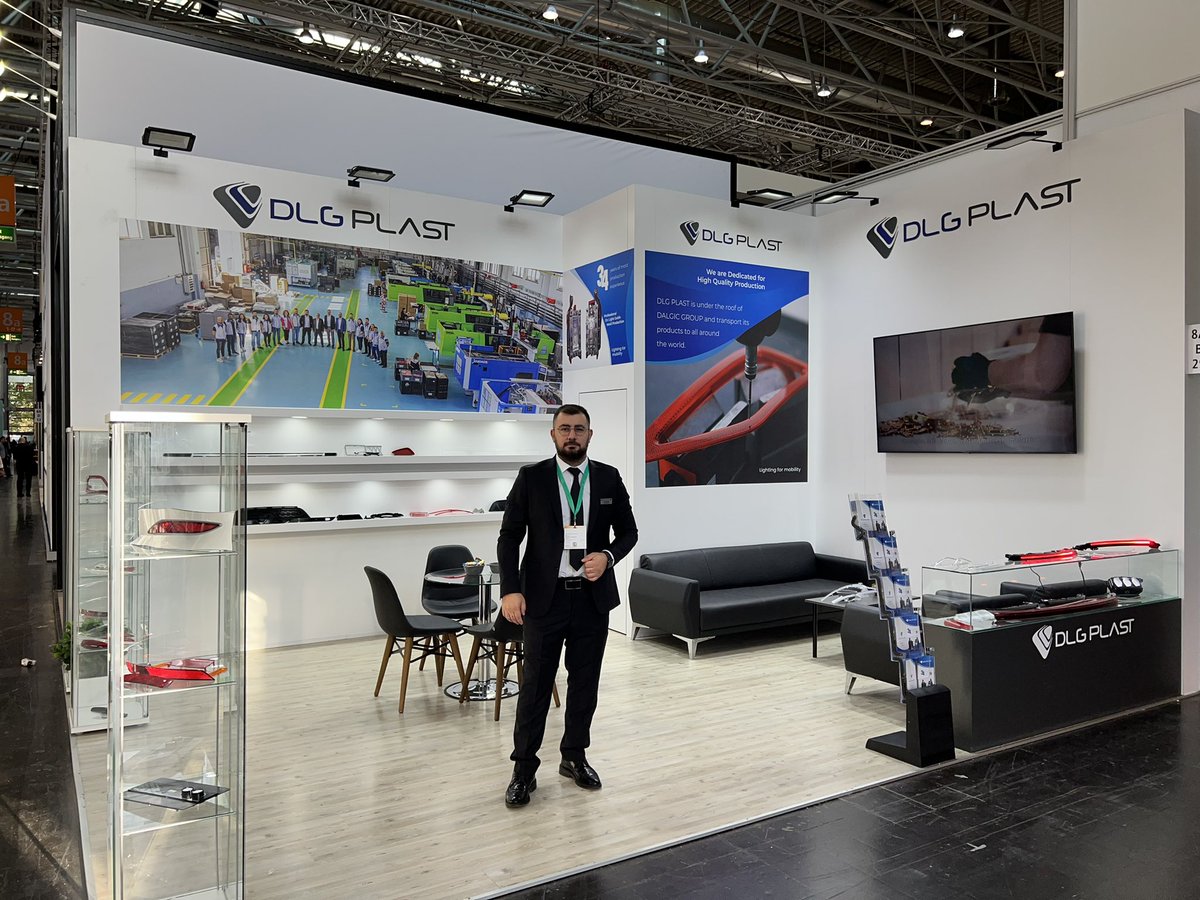 emredlgc's tweet photo. Sektörün en önemli fuarı #K2022 için @dlgplast olarak 19-26 Ekim arası 8A Hol B29 no'lu standımızdayız. #dusseldorf #kmesse https://t.co/8rdjcUw9Bd