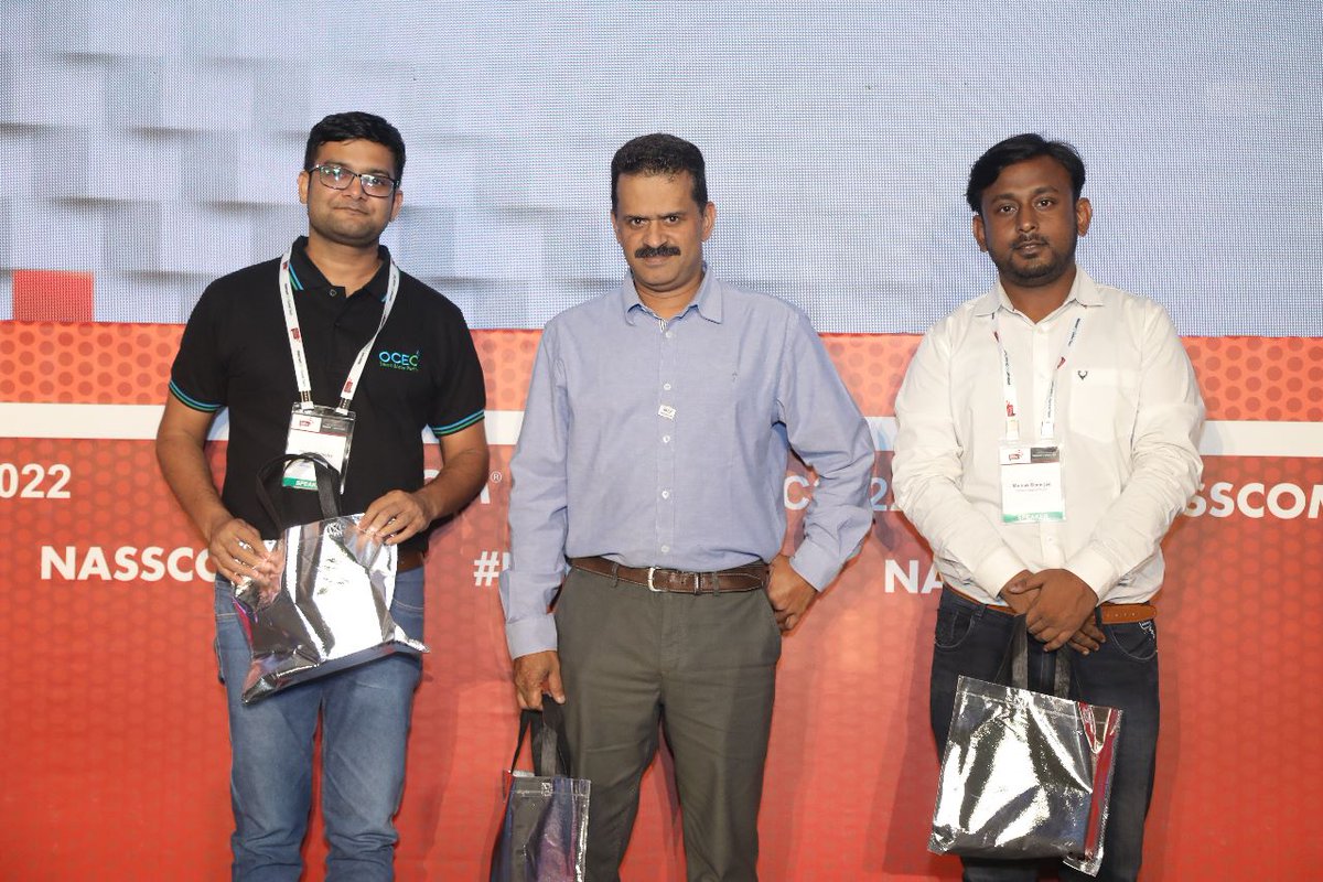 nasscomdeeptech's tweet photo. The Bharat-Product Showcase commences at #NPC2022, with @anandCDL, Moinak Banerjee, and Vikram Gulecha as the speakers as they bring their respective innovative solutions to the spotlight.
#IndiaProductified #WorldClassFromIndia #ProductConclave https://t.co/yOtstAwBY9