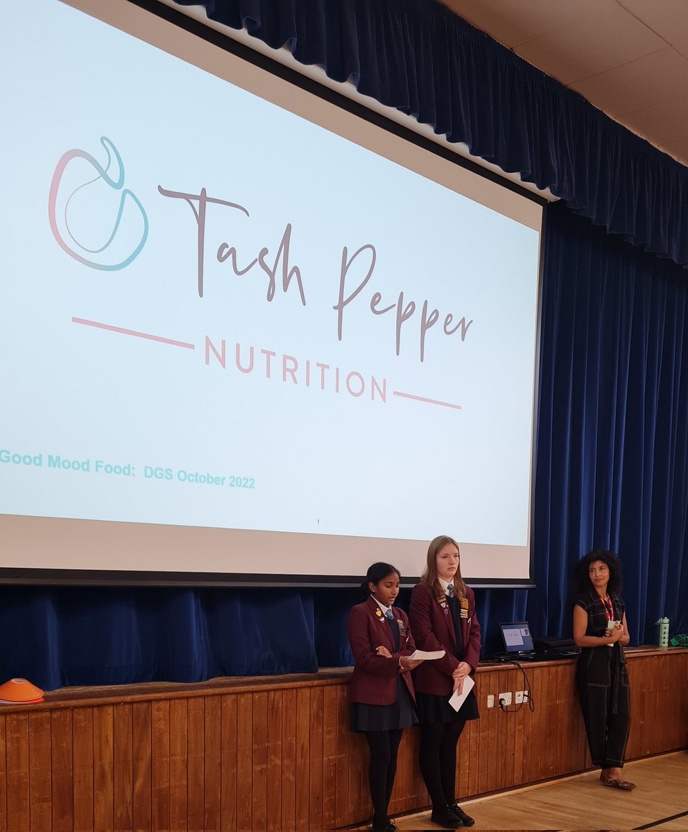 GKKLeadership's tweet photo. Just fantastic to have a nutritional therapist come in to spend an hour talking to all of Year 10 about nutritional, mood and wellbeing! So many brilliant questions after @MissMoodyDGS @headgirldgs @DidcotGirls https://t.co/STRADR6wQK