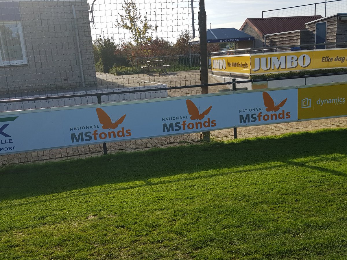 Nieuwe reclameborden op hoofdveld <a href="/vvwvf/">WVF</a> van onze MVO partner <a href="/NationalMSFonds/">Nationaal MS Fonds</a> en.opnieuw beplakt <a href="/AutoSiero/">Auto Siero B.V.</a> 

#uitstraling