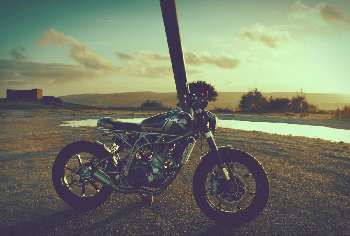 CCMMotorcycle's tweet photo. Happiness is riding your CCM with no particular place to go
https://t.co/zAU1pyo8X6
#heritage71 #noparticularplacetogo #modernclassic #titanium https://t.co/FhEv2OTtlu
