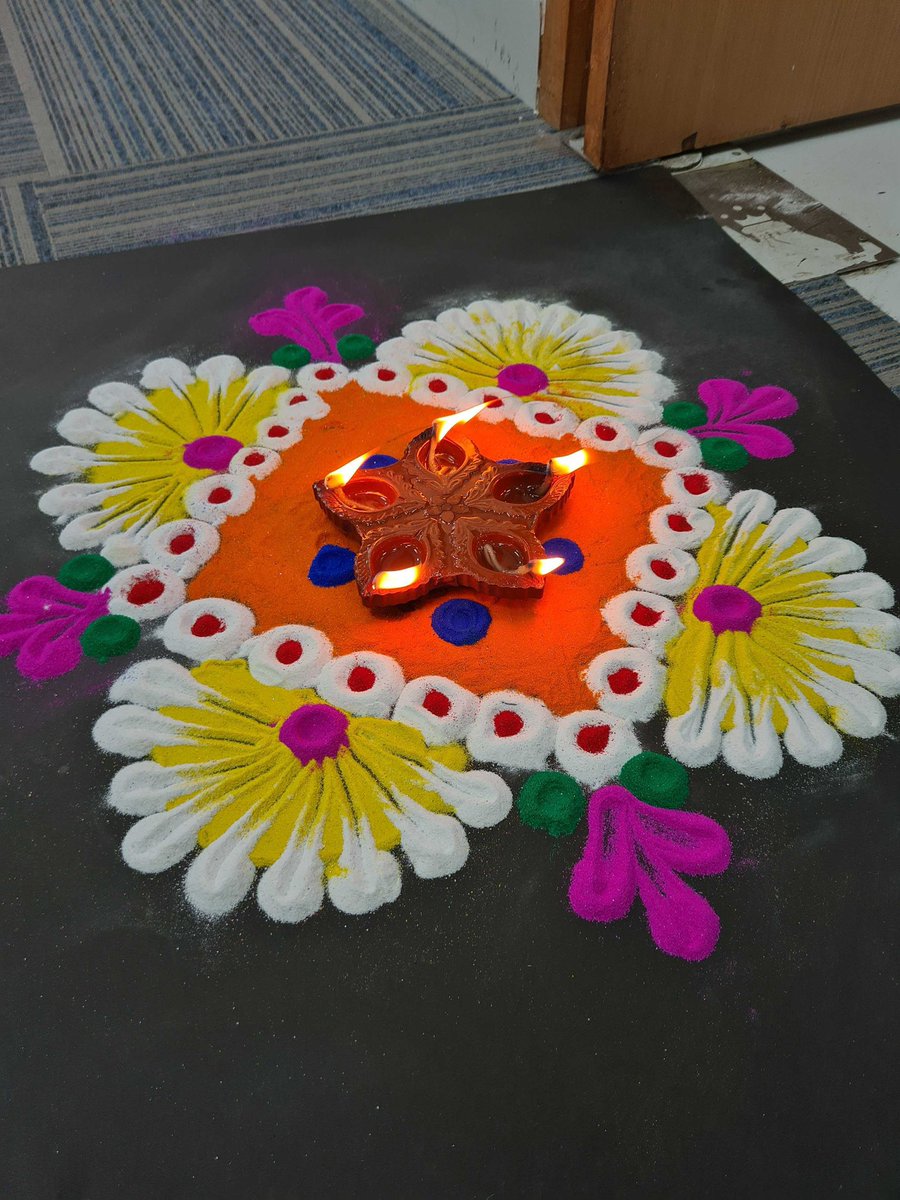 supriyapaul93's tweet photo. Happy Diwali from our @JoshTalksLive family across Delhi &amp; Bangalore to yours ✨ https://t.co/E7JtWkuw0j