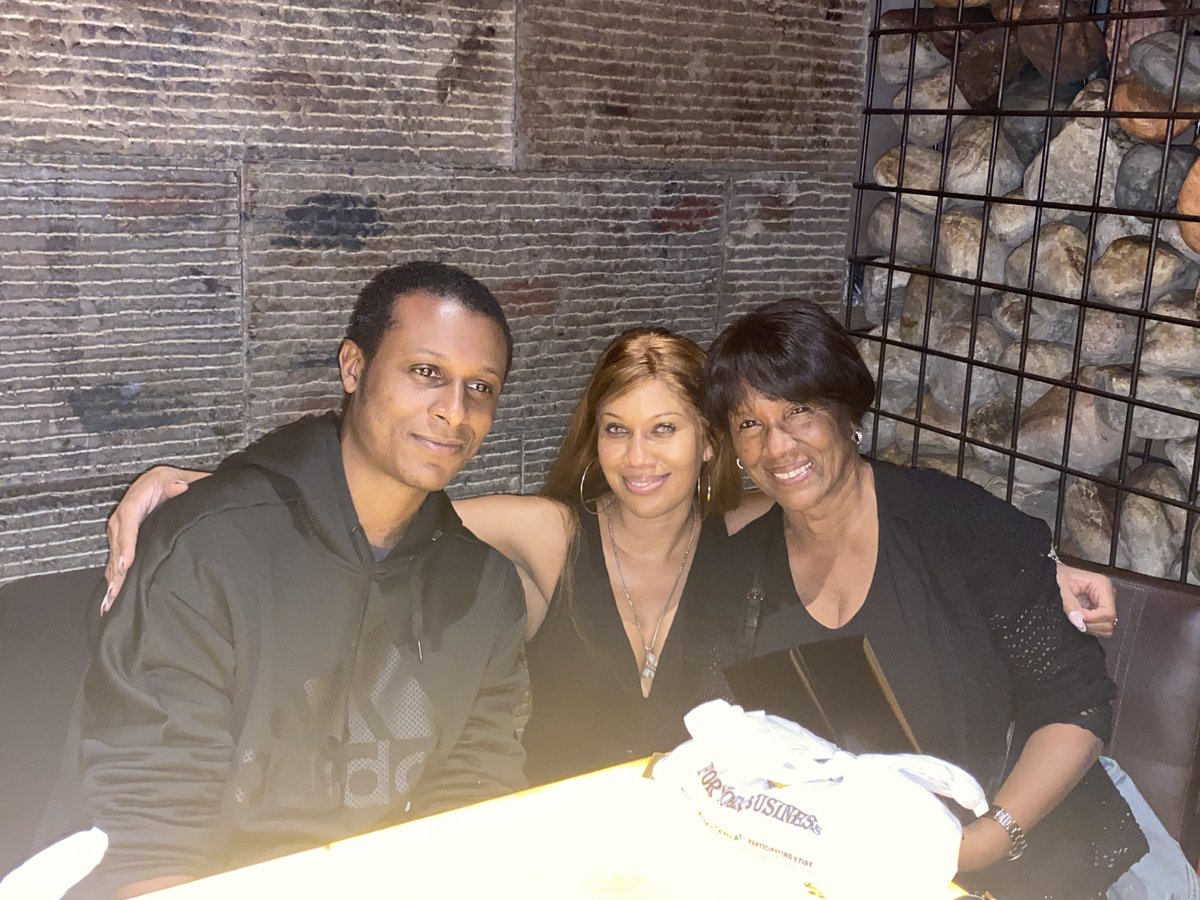 Essie Oates is one of the oldest recipients in the country to undergo a transplant using stem cells from a healthy donor to treat acute myeloid leukemia. She just turned 78. 

Read her story ➡️: bit.ly/3MspEtX 

<a href="/aditishasMD/">Aditi Shastri, MD</a> <a href="/EinsteinMed/">Albert Einstein College of Medicine - Official</a>