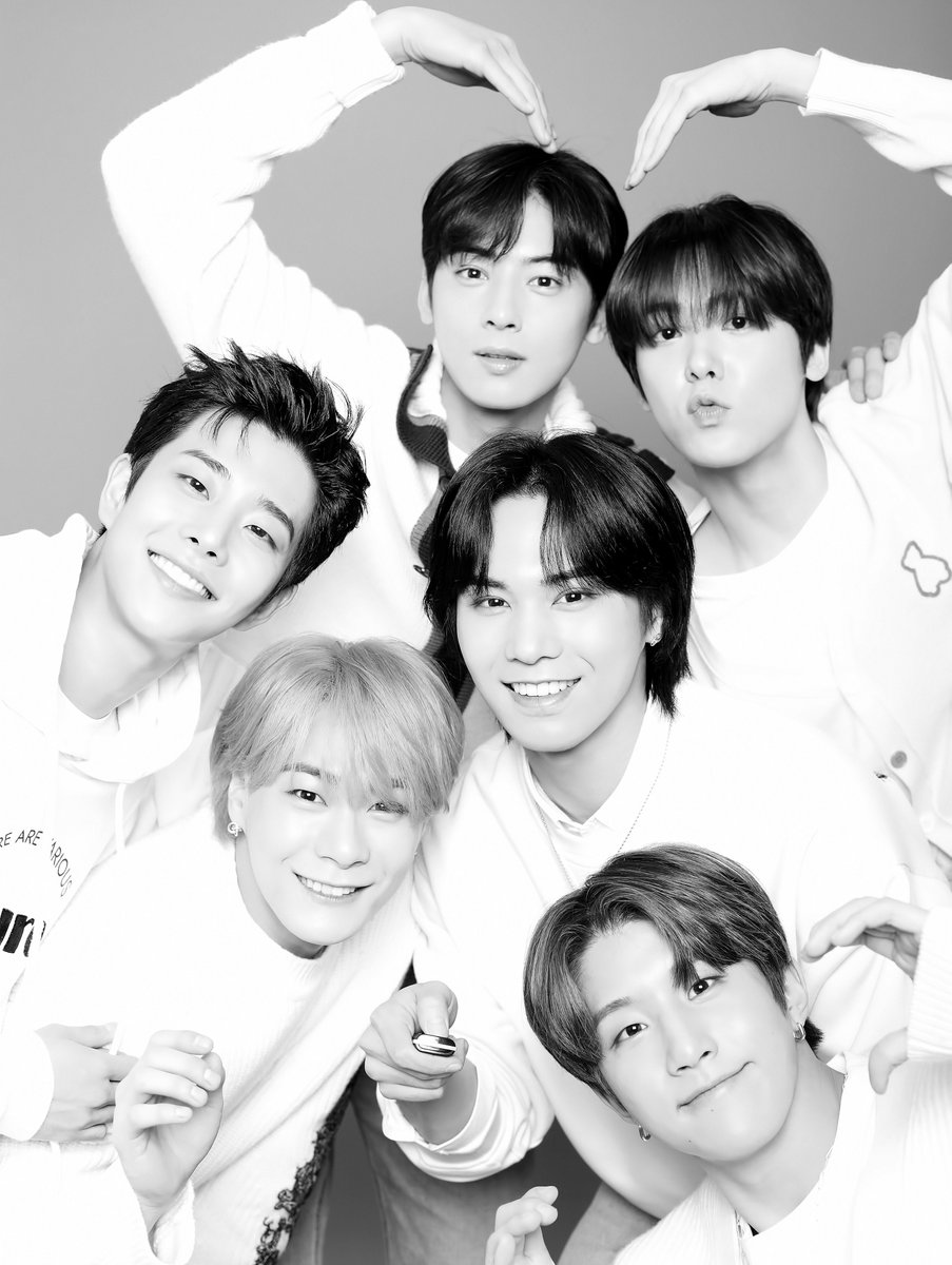 pmhdimples's tweet photo. all smiles ☻ 

#라키 #아스트로_라키 #ROCKY https://t.co/K7p1bR2lgh