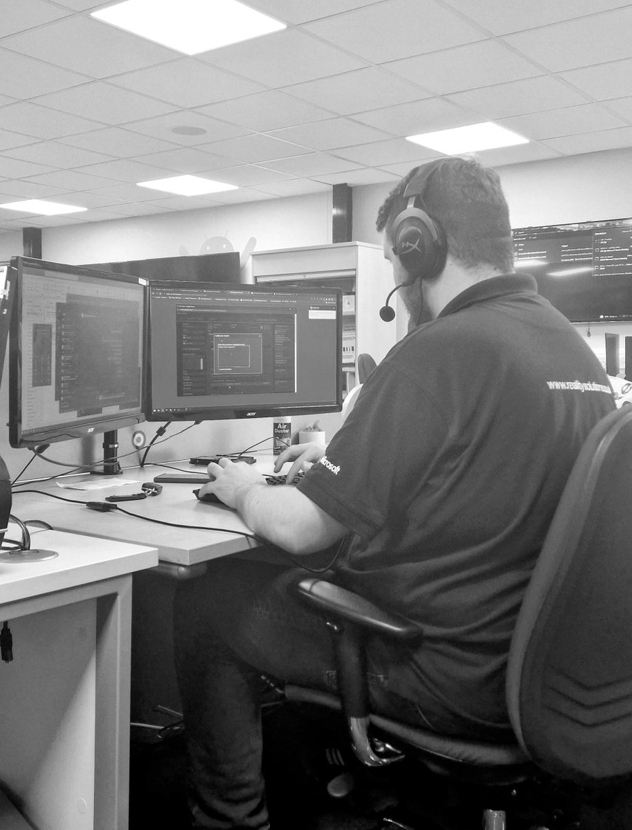 Reality_SageIT's tweet photo. We use our own bespoke remote management software, allowing us to carry out virtual diagnostics in an efficient manner. For more information on the IT services &amp; support we offer, call us 📞 01482 828000.

#ITsupport #remotesupport #remotesoftware #business #ITproblems https://t.co/JqGvsE8uwh