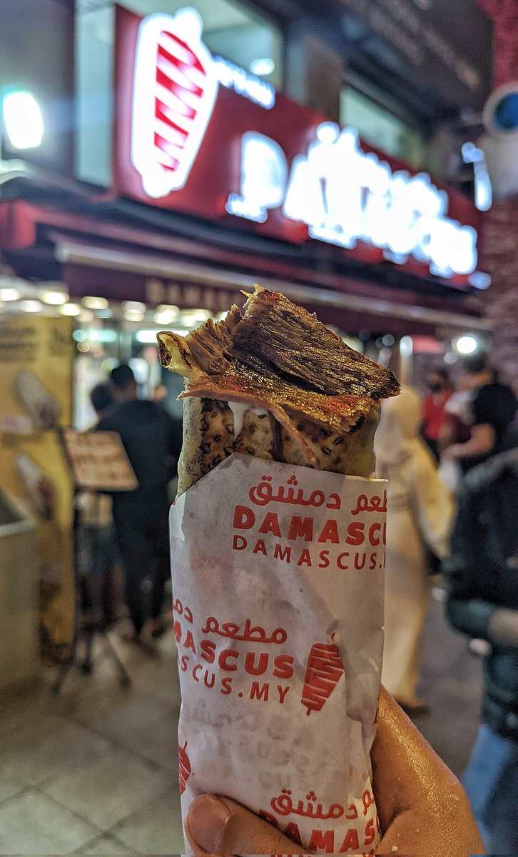 Finally dapat merasa TikTok shawarma dekat bukit bintang

Pendapat korang? 

📍Bbq Damascus bukit bintang
