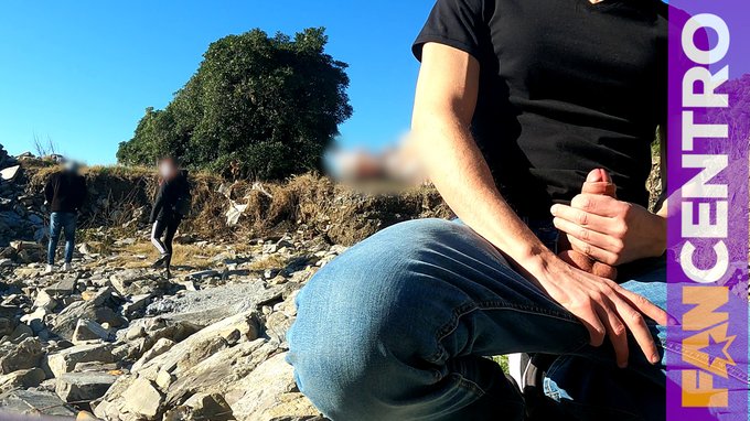 New dickflash adventure in my fancentro. This cute bitch can't stop to watch my erection...  https://t<a href="/tag/exhibtionism"class="tags"><span>#exhibtionism</span></a><a href="/tag/dickflash"class="tags"><span>#dickflash</span></a><a href="/tag/riskypublic"class="tags"><span>#riskypublic</span></a><a href="/tag/riskyplay"class="tags"><span>#riskyplay</span></a>