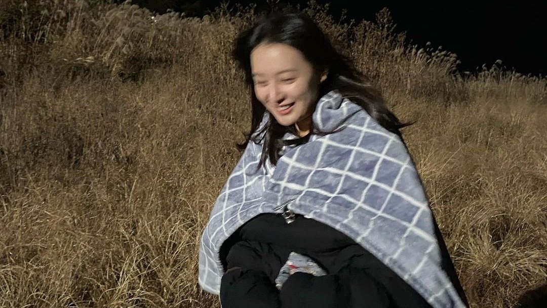 seojoonjiwon's tweet photo. happiest birthday my favorite girl jiwon kim love you for life 🎂💗 #HappyJiwonieDay https://t.co/kxkwjynyKf