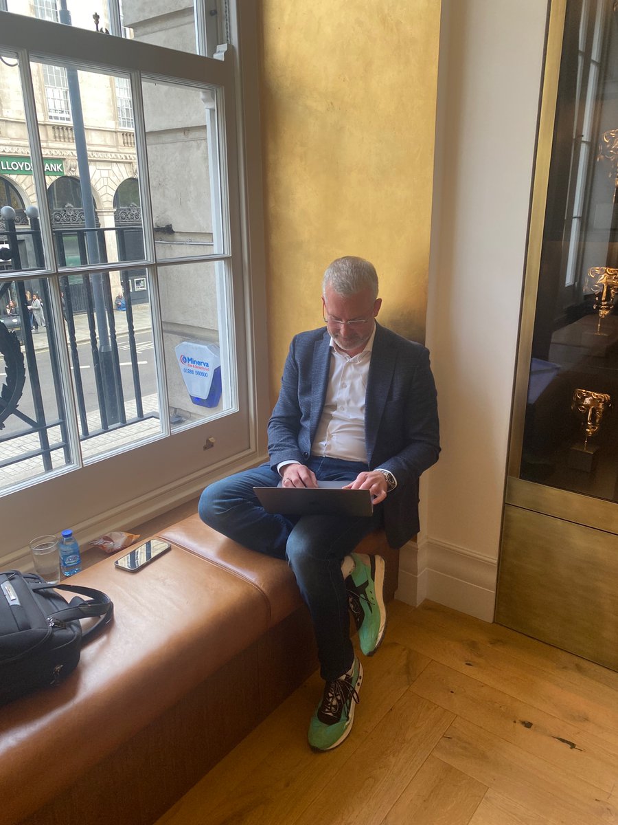 Kontent.ai tweet media