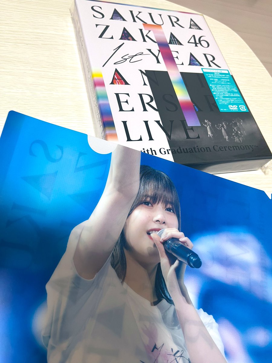 risaiskyk46's tweet photo. 買って開封して推しメンのグッズが入ってるこの感覚嬉しい泣ける〜〜〜😭  #櫻坂46  #櫻坂46_1stアニラ  #渡邉理佐 https://t.co/jMxXujAw7R