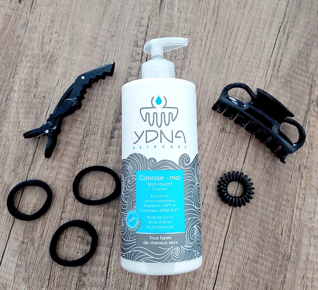 SLfarh's tweet photo. CARESSE-MOI, de YDNA HAIRCARE, est un Soin Lavant avec 96% d’ingrédients d’origine naturelle.

Ce soin nettoie en douceur tout en préservant l’hydratation des cheveux. 

Merci @monvanityideal #YDNA 
#ydnacaressemoi #testauthentique https://t.co/fGCie8NBZD