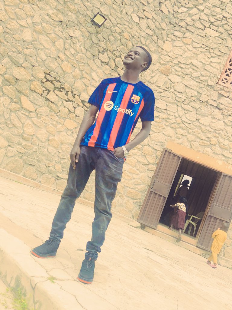 ItsNtin's tweet photo. Forca Barca 💪 https://t.co/mdVtQzlXlD