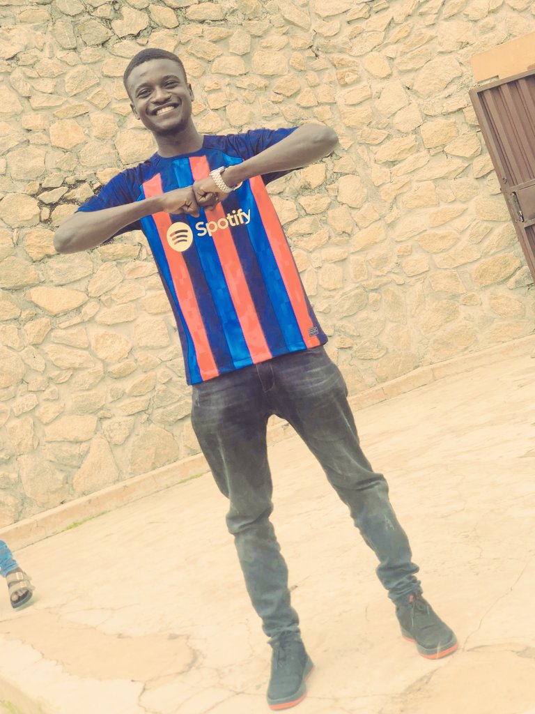 ItsNtin's tweet photo. Forca Barca 💪 https://t.co/mdVtQzlXlD
