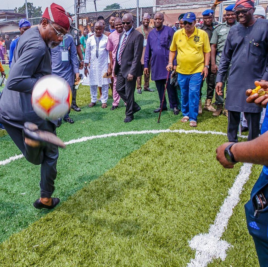 omopariola Busuyi tweet media