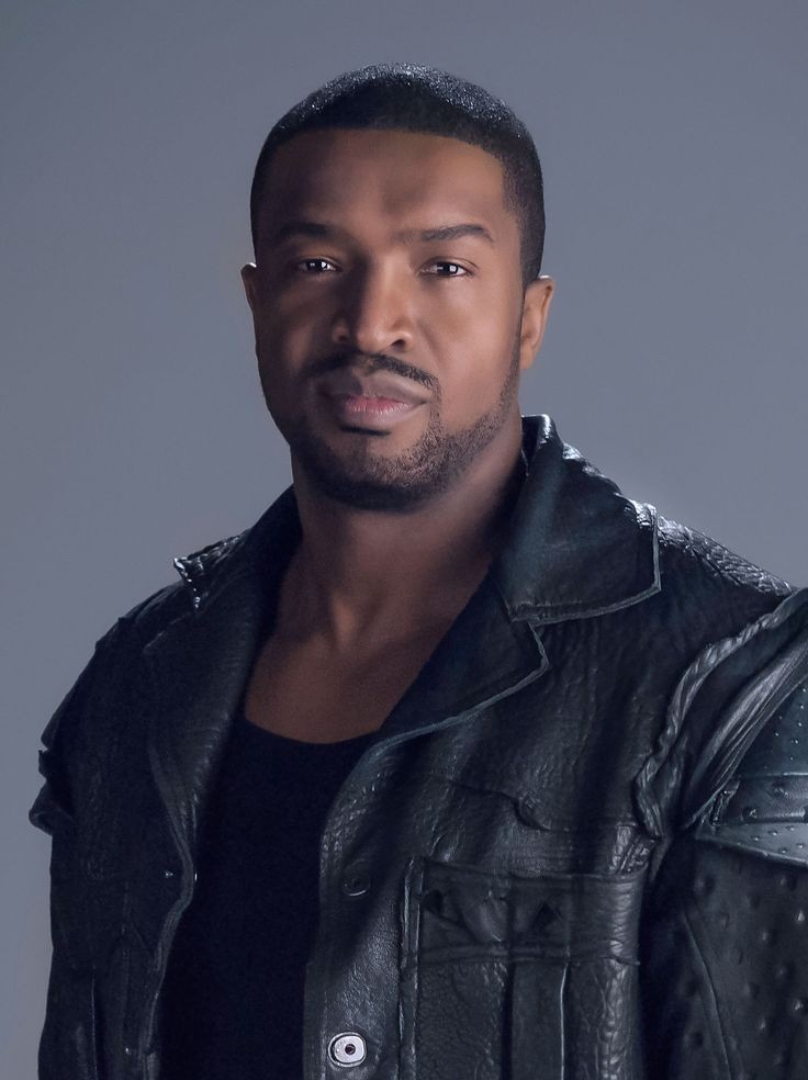 Happy birthday to Roger Cross! 