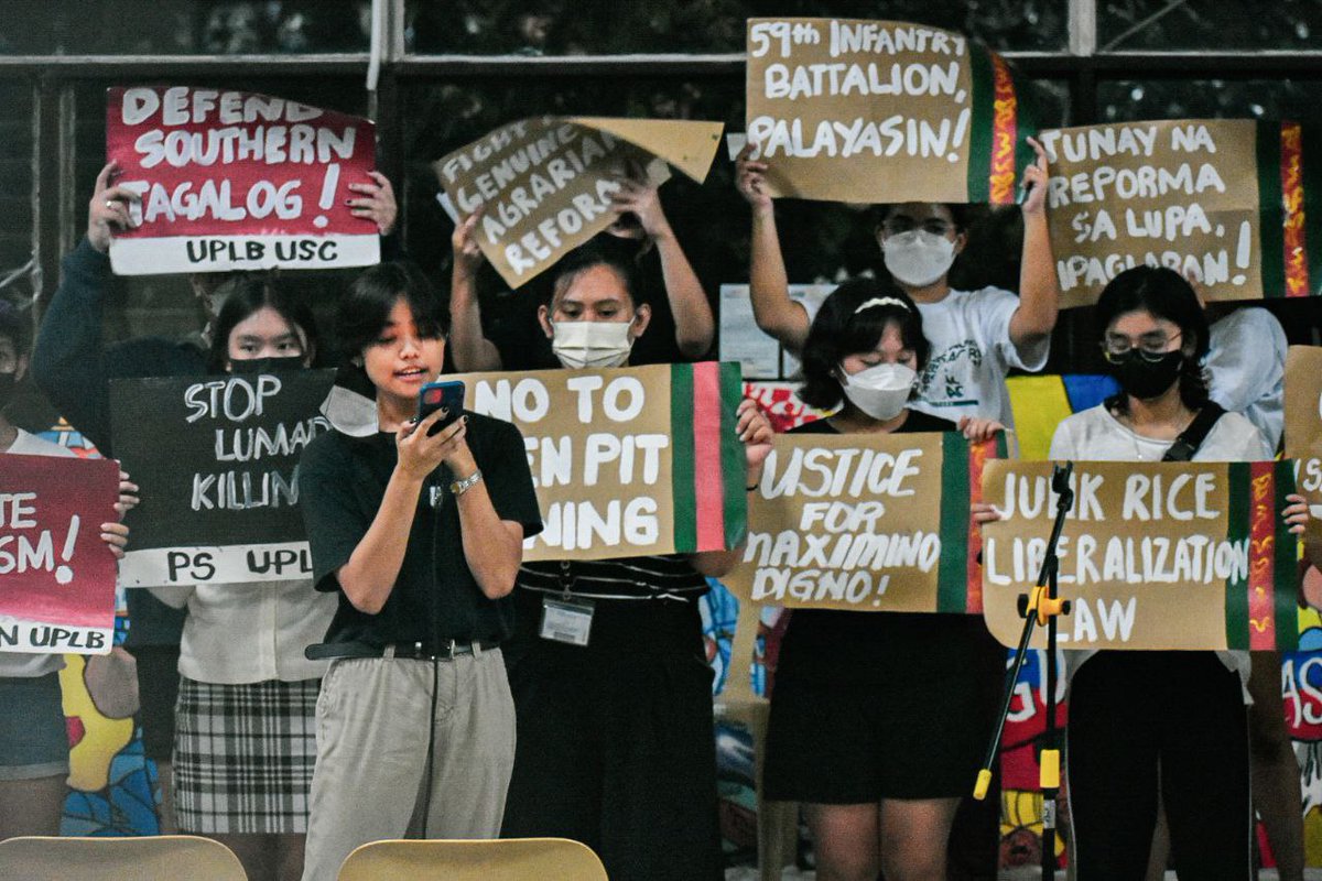 uplbperspective's tweet photo. Kasunod namang nagbigay ng mensahe si Mykaila Ledesma ng Anakbayan UPLB, kung saan pinaingay ang panawagan para sa hustisya kay Maximino Digno.
#LAB2022
#LupaAyBuhay
#DefendAncestralLands
#GenuineLandReformNow https://t.co/Hl1QsFucI2