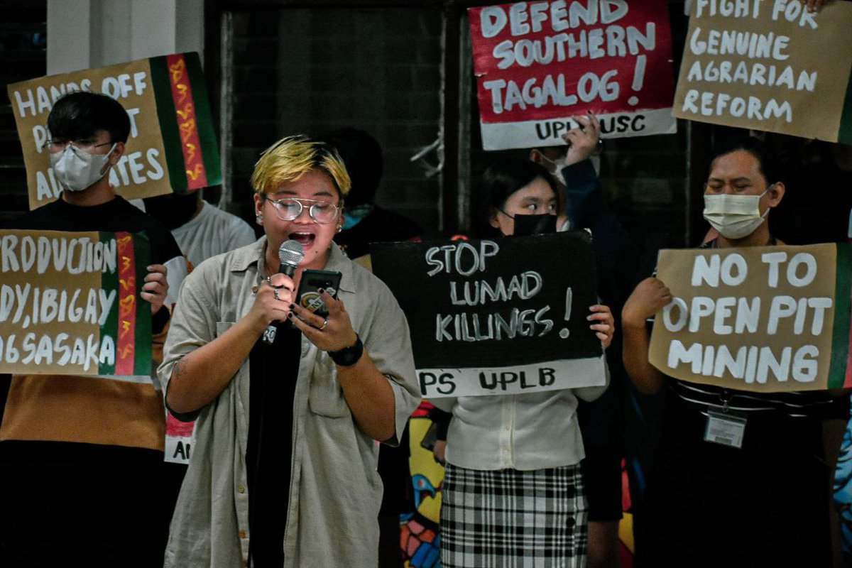 uplbperspective's tweet photo. Nagpaabot naman ng pakikiisa sa masang pesante si Ems Bergardo mula sa NNARA Youth UPLB.
#LAB2022
#LupaAyBuhay
#DefendAncestralLands
#GenuineLandReformNow https://t.co/NsBENPeR1D