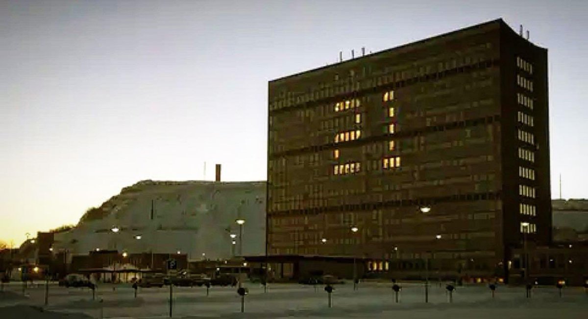 Världens första storbildsTV uppfann LKAB. Nu hyllar man kung Börje!
I Kiruna är BJ större än allt!