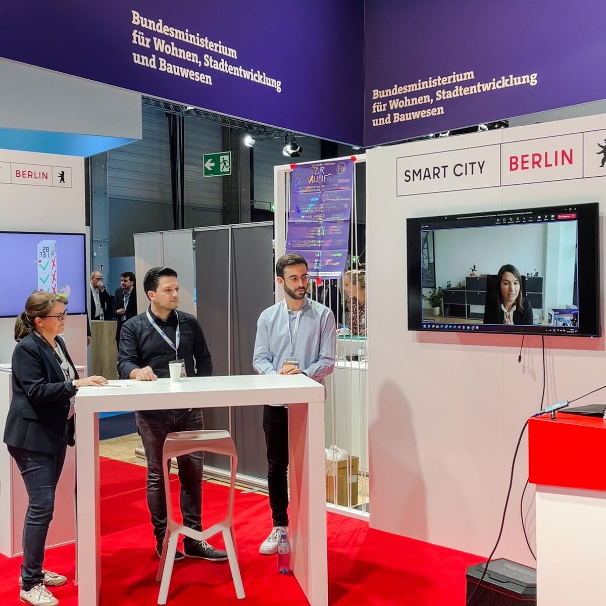 Saarland = Datenland? Das war gestern die Frage auf der #SCCON 🤓
<a href="/FarukTncr/">Faruk Tuncer</a> <a href="/Polyteia/">Polyteia</a> #Saarland
#smartgassen #datadriven #govtech