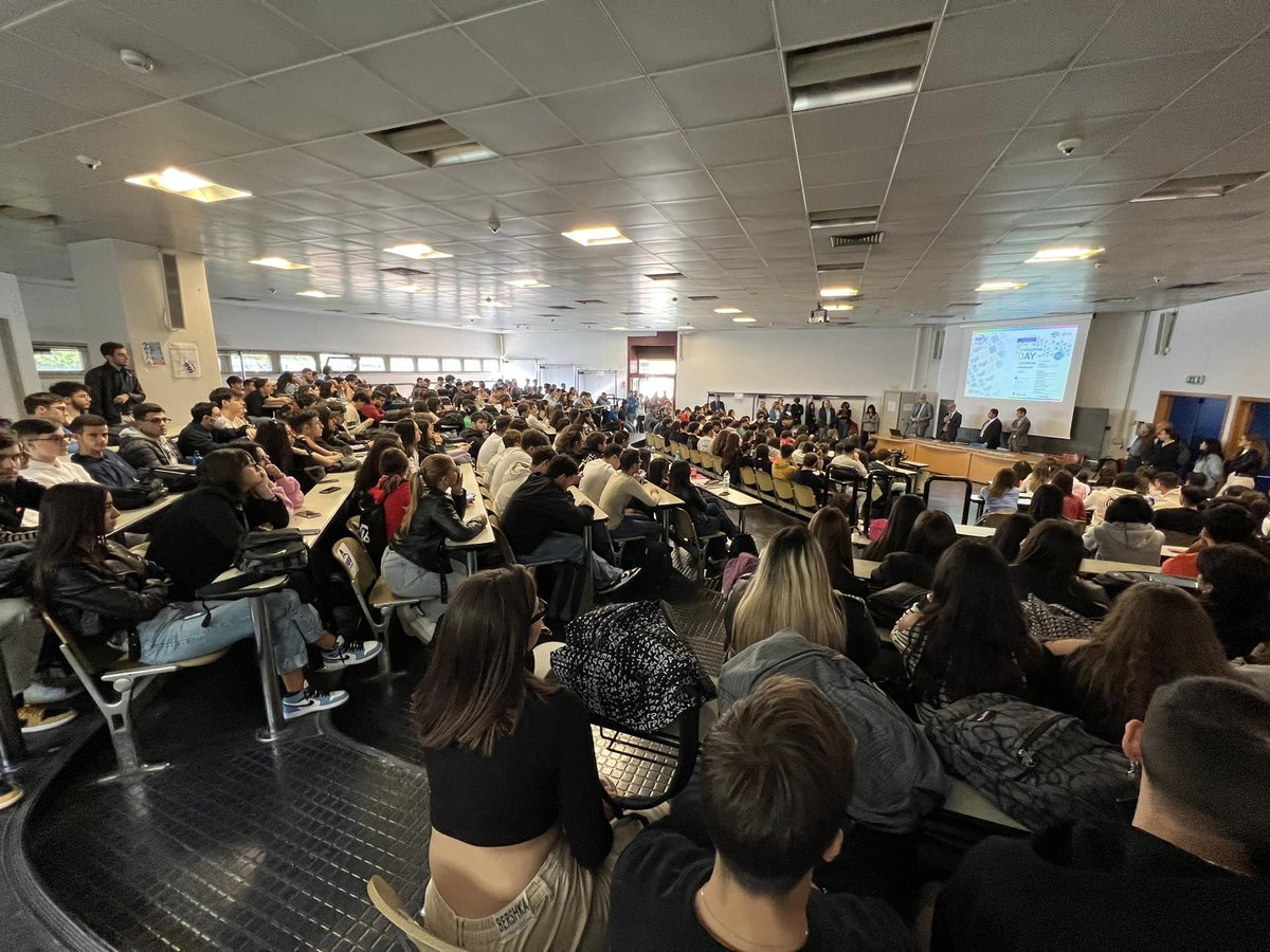 Università Salerno tweet media