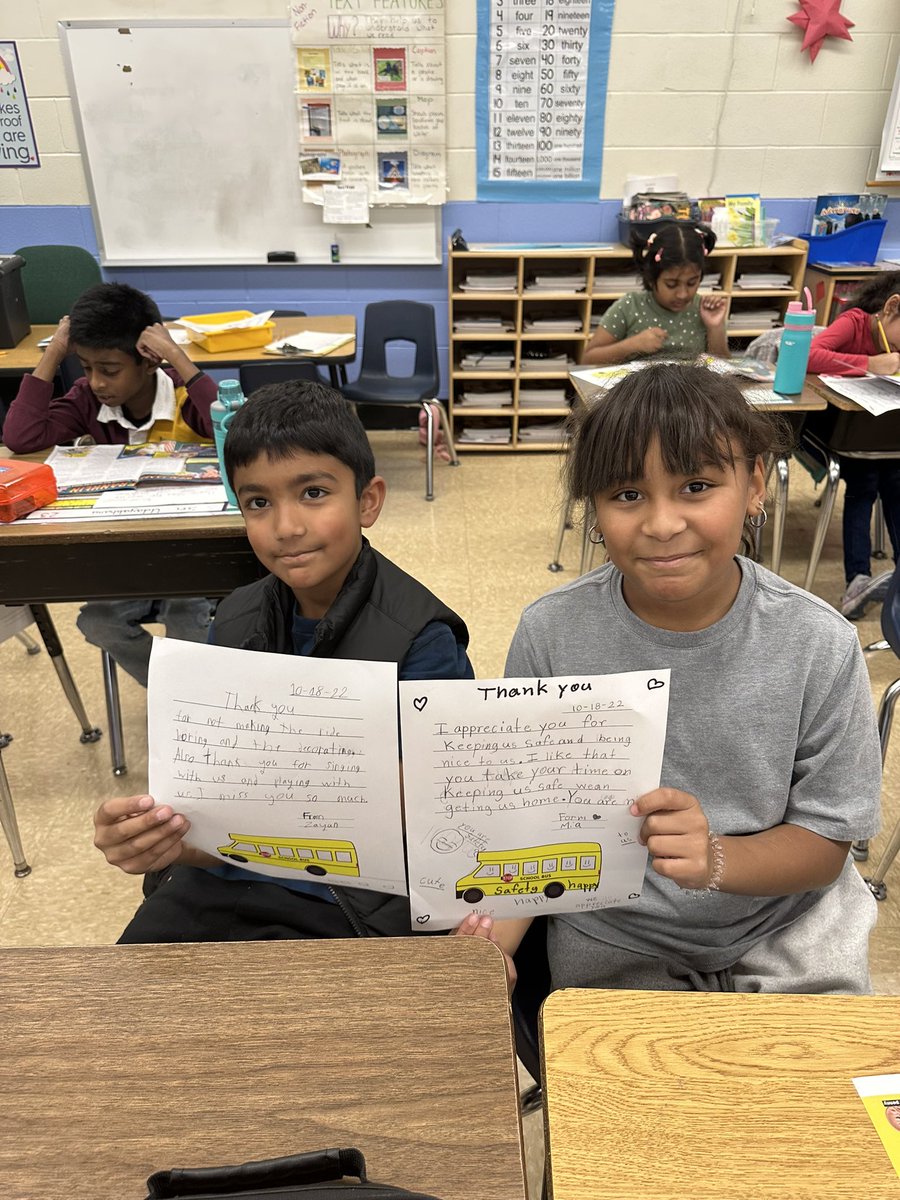 Notes of appreciation to our bus drivers! <a href="/CMSmtolive/">CMS Elementary School</a> <a href="/NicoleMusarra/">Nicole Musarra</a> @ashleylopez210