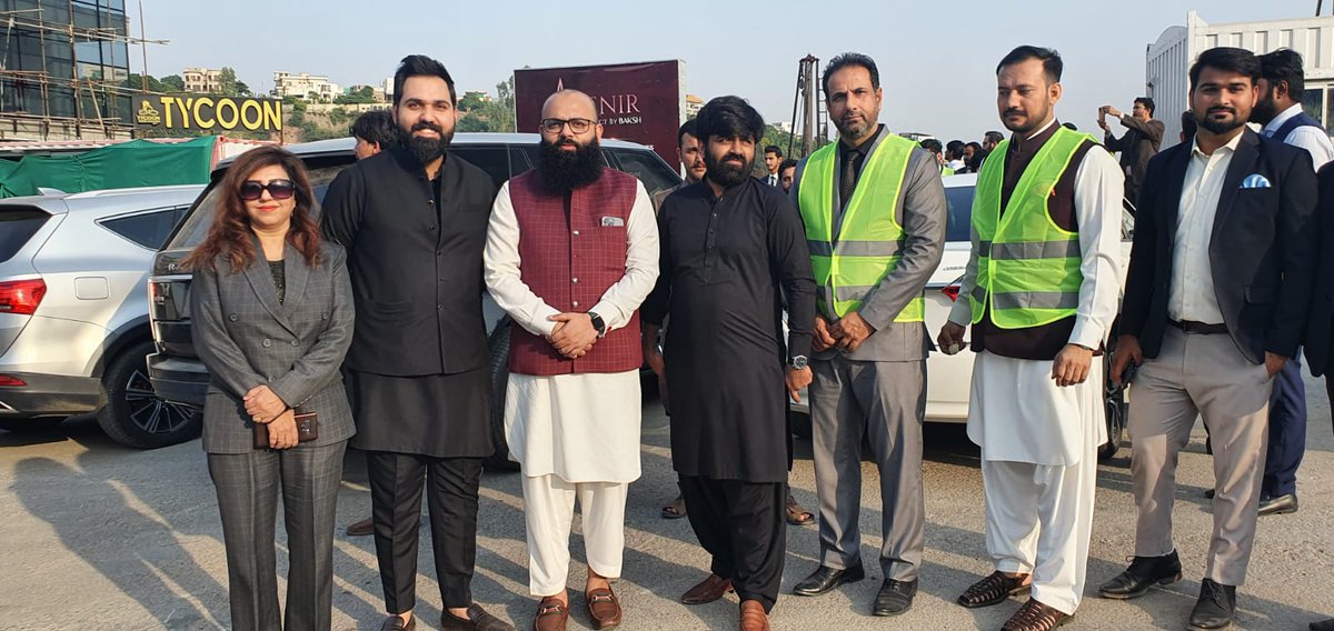 BakshProperties's tweet photo. Soil Testing &amp; Project Inauguration Ceremony of Avenir.
For more information please contact:
Phone Number: +92 331 1111 789
UAN: 051 111 789 111
Website: https://t.co/LQtXtLnB4l
#avenir #baksh #future #investinfuture https://t.co/FOWYC8Us6E