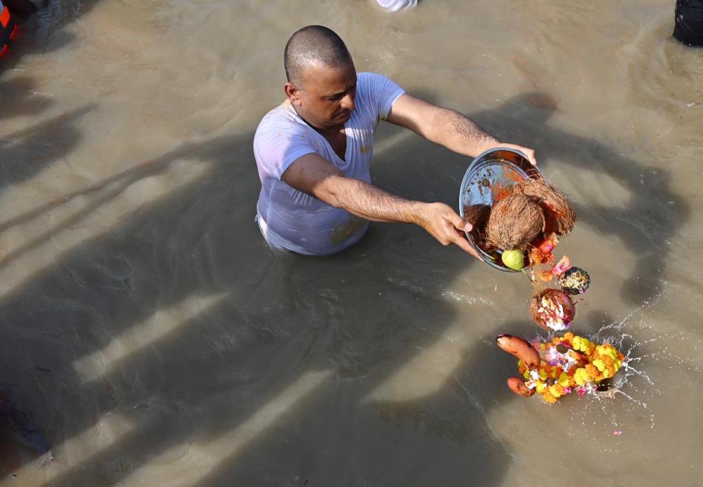 आज संगम पर नेताजी की स्मृति के साथ.