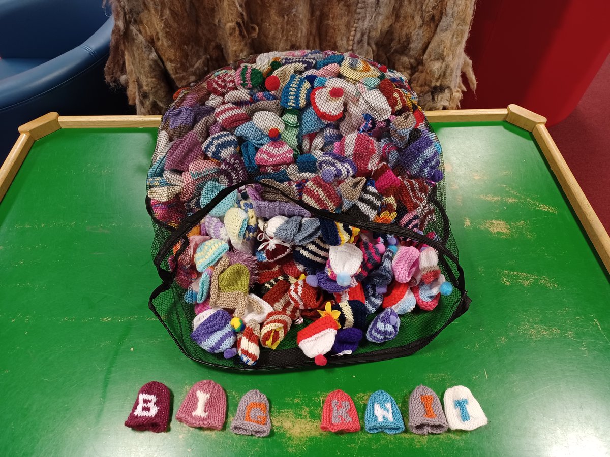 galwaycitylib's tweet photo. Big thanks to Karen Browne who donated all these little hats for @AgeAction &amp; @innocent.
Drop your little hats (knitted, or crocheted) into us at any time &amp; we will send them on to Innocent Drinks for you. #bigknit2022 #InnocentDrinks #AgeAction #AgeFriendly. https://t.co/ThErUpSQHg