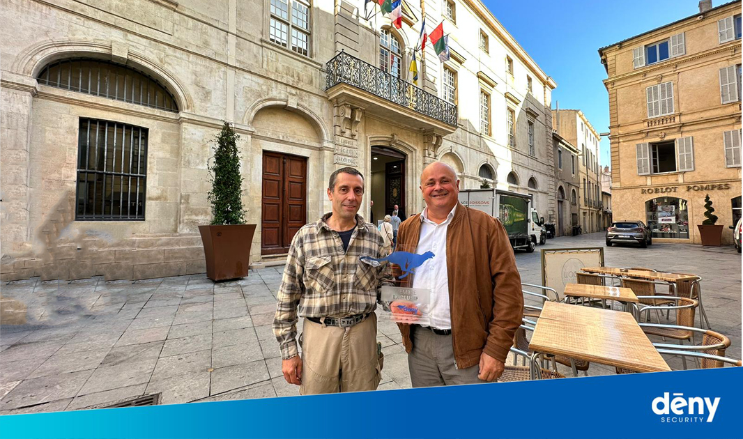 DenySecurity's tweet photo. 📢 Le Club Dény Priority s'agrandit à nouveau avec l'arrivée de la société Massire !

Sous un beau soleil nîmois et devant l'hôtel de ville, notre responsable commercial de secteur Savoie Laurent a remis le trophée du Club Dény Priority à Emmanuel Massire.

#partenariat https://t.co/7oOuiLa3vz