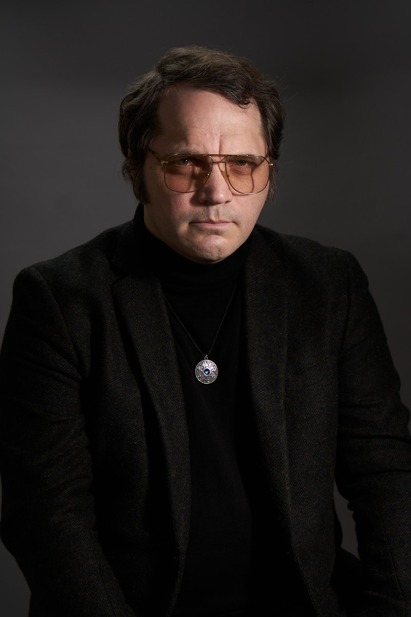 ThePCCLondon's tweet photo. The maestro of horror @MrHolness Garth Marenghi joins us for a 2nd Show on Thu 3rd Nov 5PM, in celebration of the release of #TerrorTome. Feat. Live Reading, Book Signing &amp; In Conversation! Tickets NOW ON SALE to Members (everyone else Fri 1PM) 🎟️ https://t.co/5EOJ6JDMpT https://t.co/GEGskf2Hnm