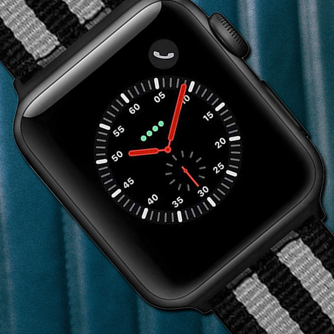 Classic Bond Z3™ Two Piece Ballistic Nylon Watch Band | Compatible with Apple Watch

🛒 ow.ly/XLIq50L9bgt
